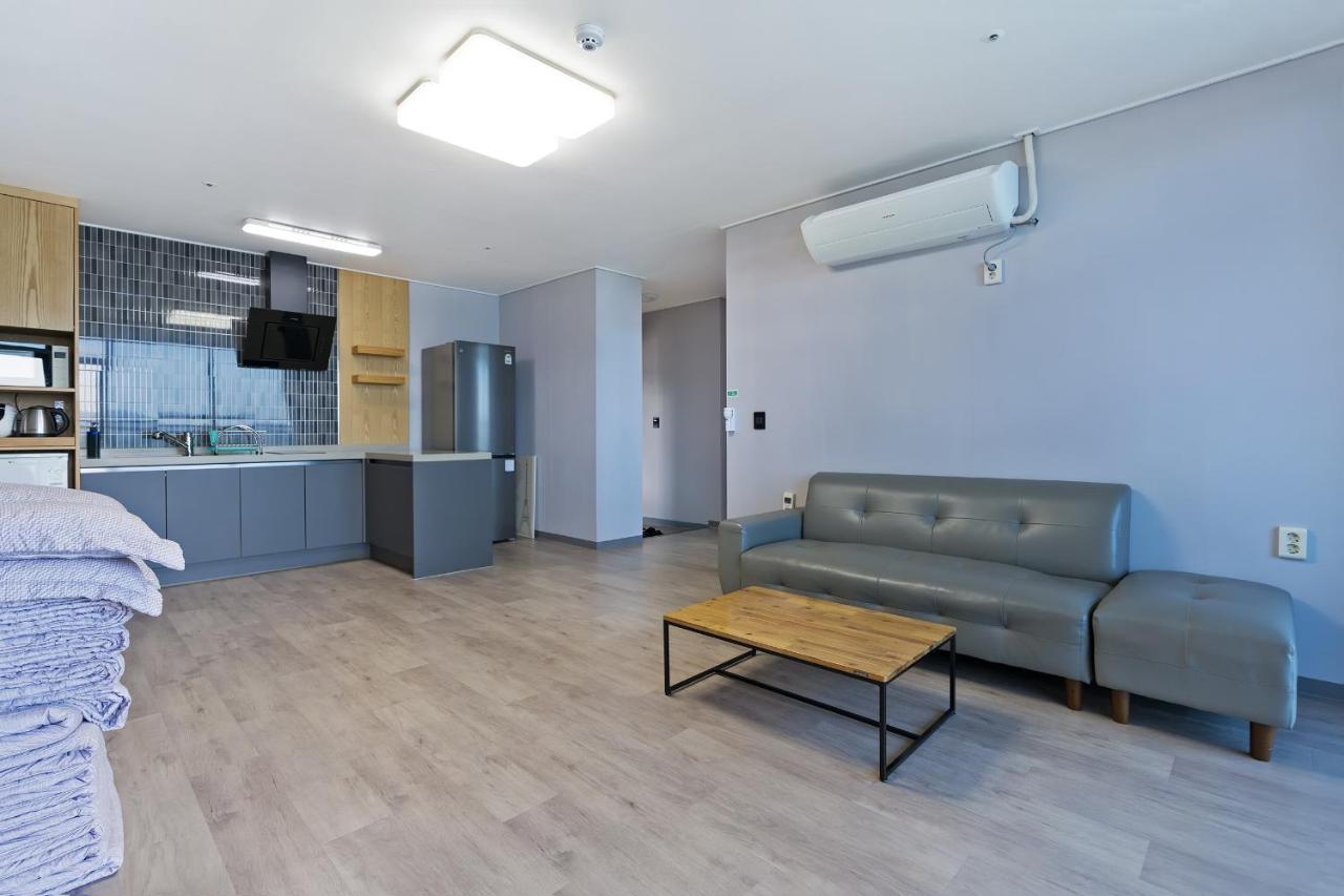Gold Beach Resort Yeosu Εξωτερικό φωτογραφία