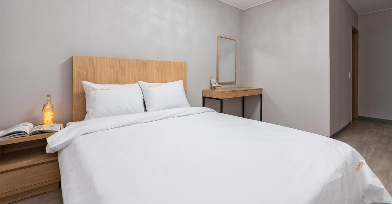 Gold Beach Resort Yeosu Εξωτερικό φωτογραφία