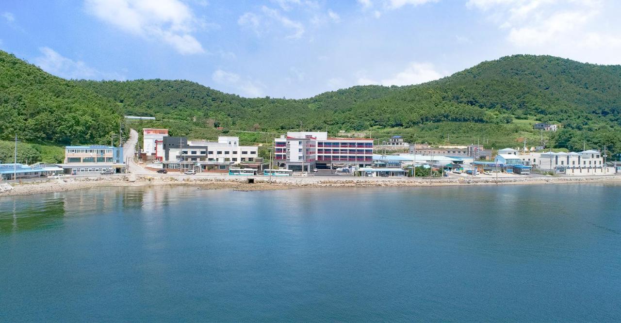 Gold Beach Resort Yeosu Εξωτερικό φωτογραφία