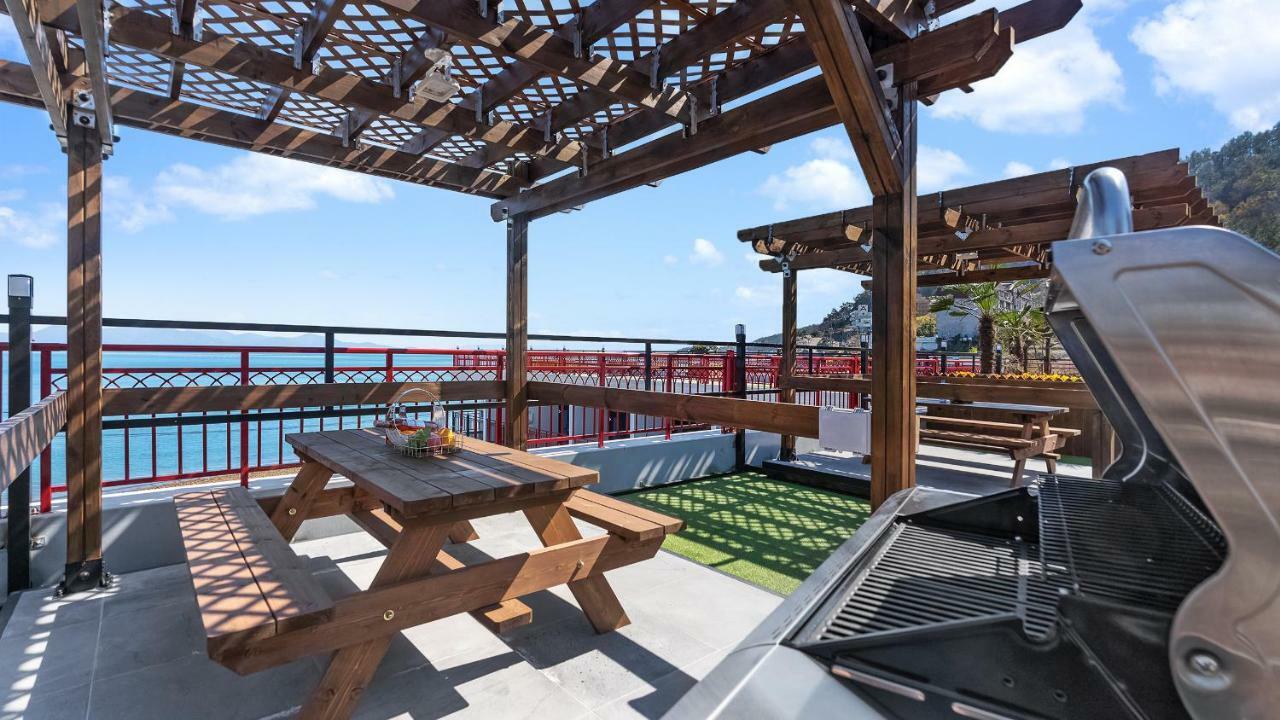 Gold Beach Resort Yeosu Εξωτερικό φωτογραφία