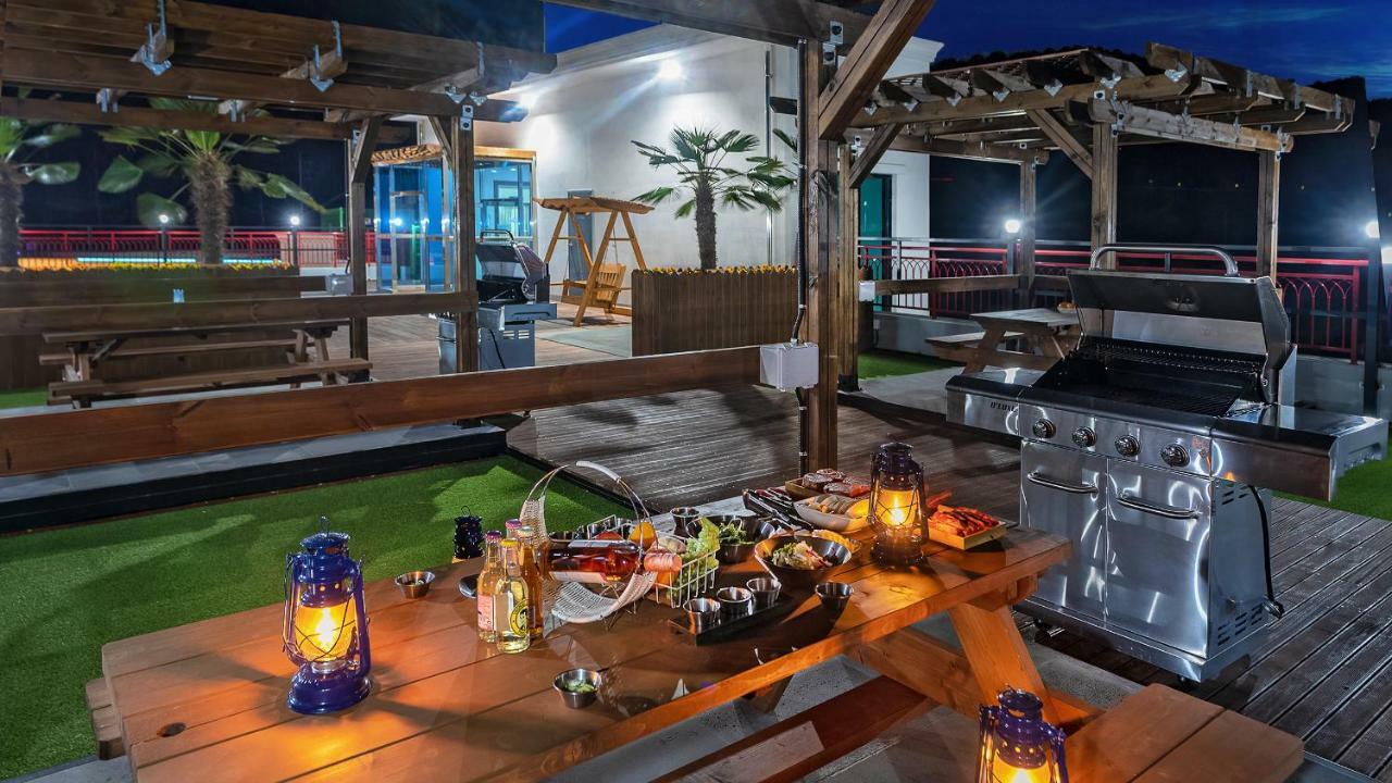 Gold Beach Resort Yeosu Εξωτερικό φωτογραφία